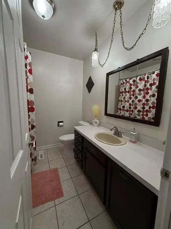 625 W Oak Street — photo 29