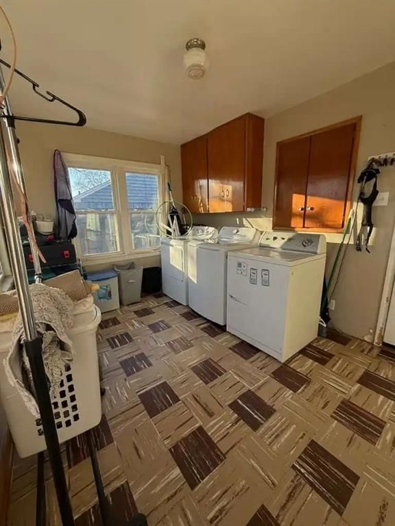 625 W Oak Street — photo 32