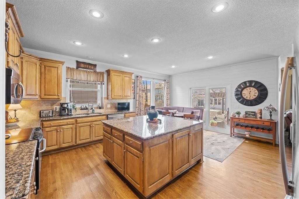 15724 Linden Street — photo 14