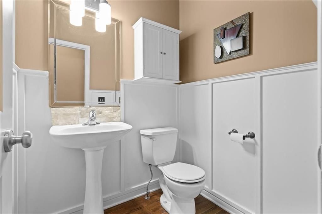 15724 Linden Street — photo 33
