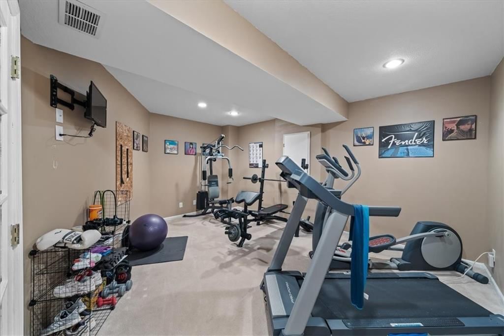 15724 Linden Street — photo 36