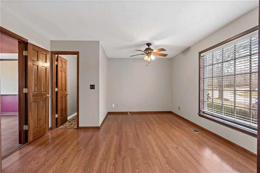 16100 W Chalet Drive — photo 6