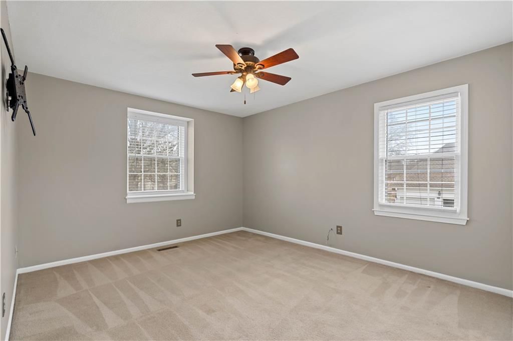 16100 W Chalet Drive — photo 23