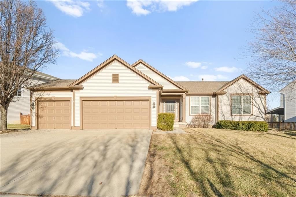 9324 Kenton Street, Lenexa, KS
