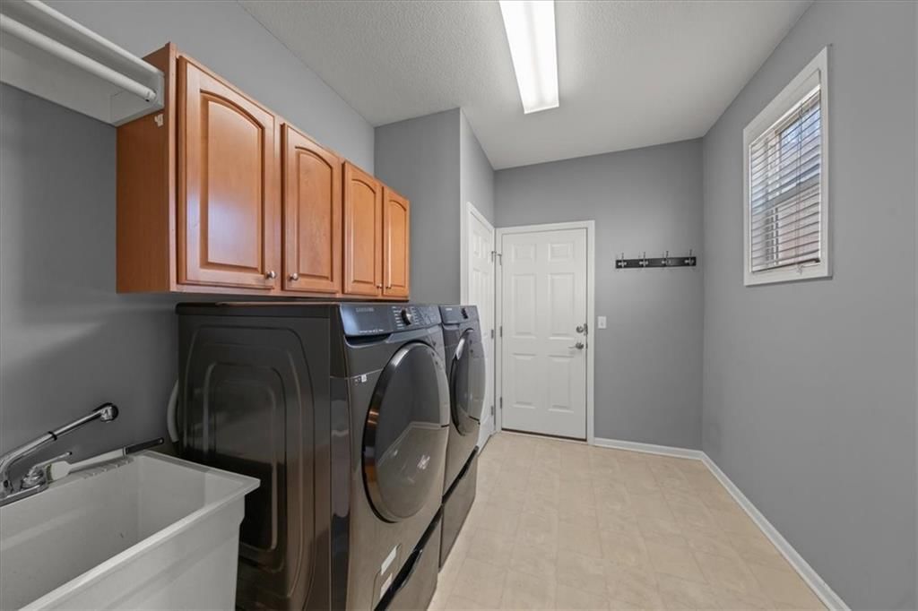 9324 Kenton Street — photo 17