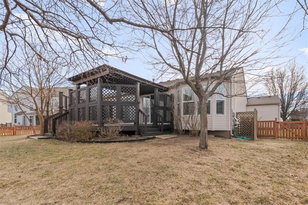 9324 Kenton Street — photo 32