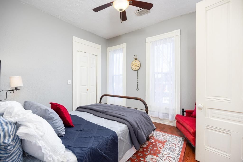 816 S Crawford Street — photo 35