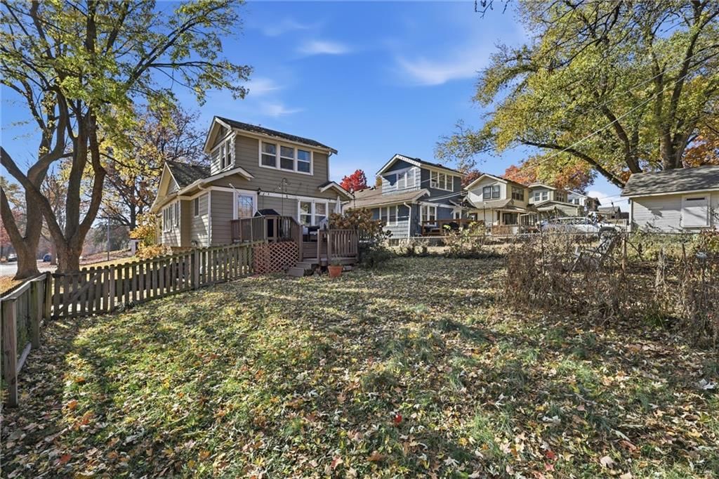 646 E 61st Terrace — photo 31