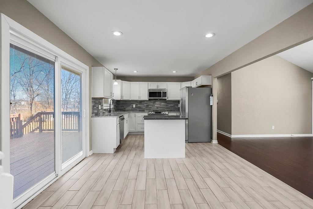9950 Sloan Avenue — photo 7