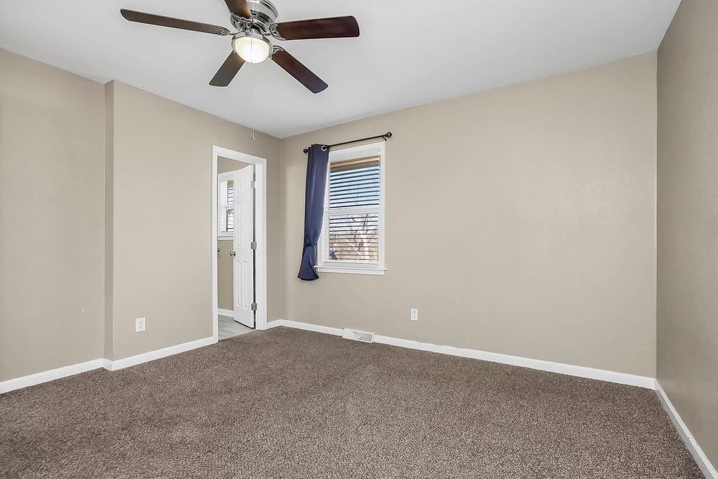 9950 Sloan Avenue — photo 17