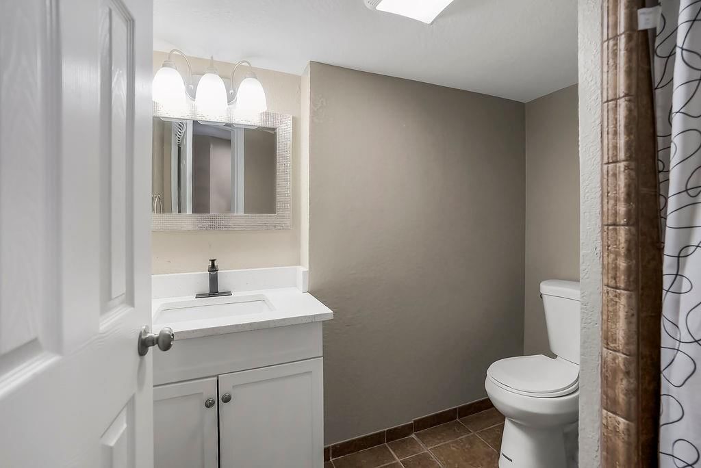 9950 Sloan Avenue — photo 19
