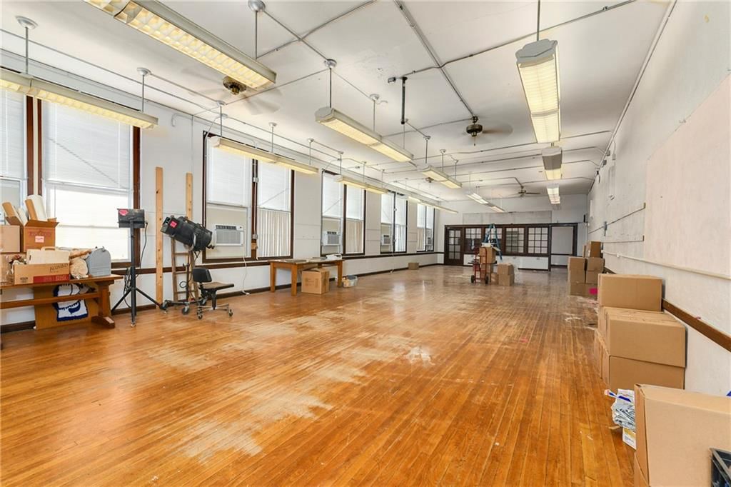 1000 3rd Avenue — photo 16