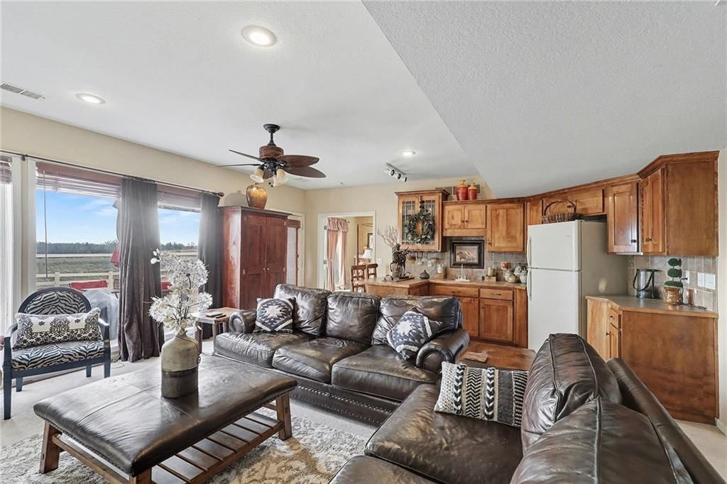 18003 Rollins Drive — photo 19