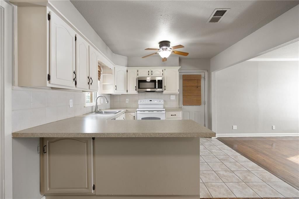 11000 W 56th Terrace — photo 12