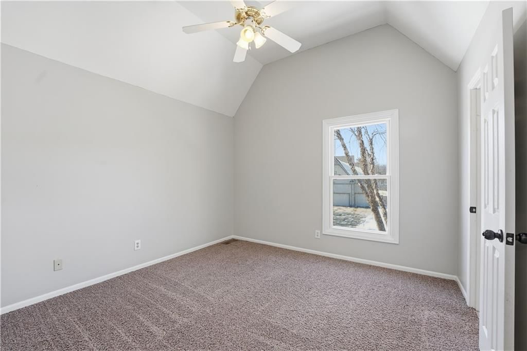 8115 N Cosby Avenue — photo 45