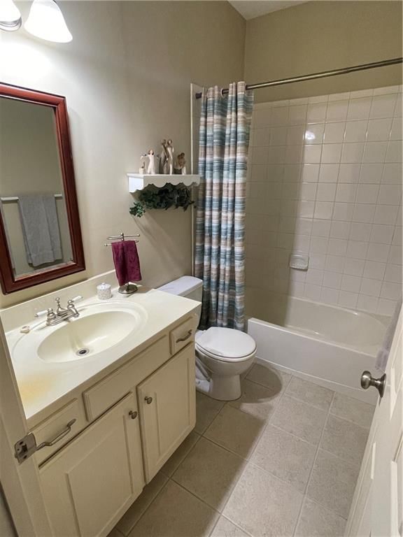 4725 MEADOW VIEW Drive — photo 6