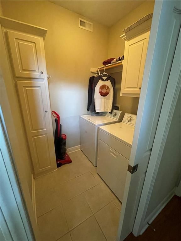 4725 MEADOW VIEW Drive — photo 7