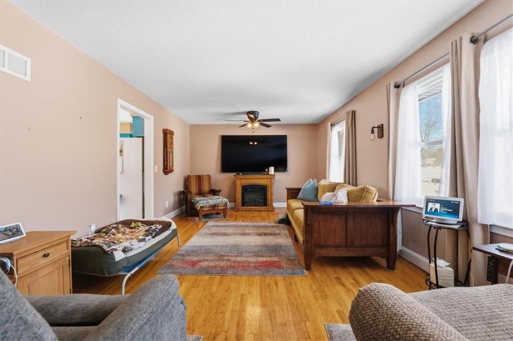 205 W Olive Street — photo 5