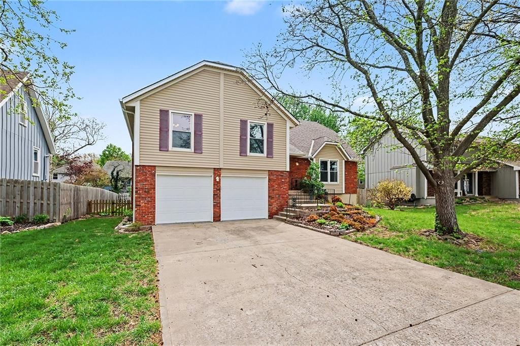1908 S Lindenwood Drive — photo 3