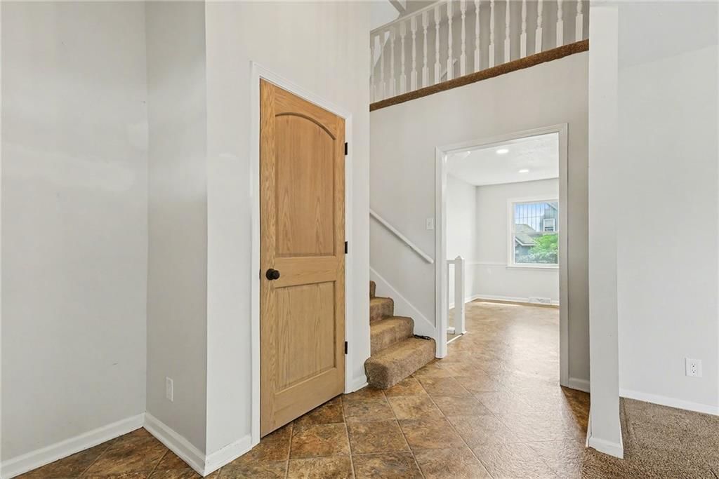 1908 S Lindenwood Drive — photo 5