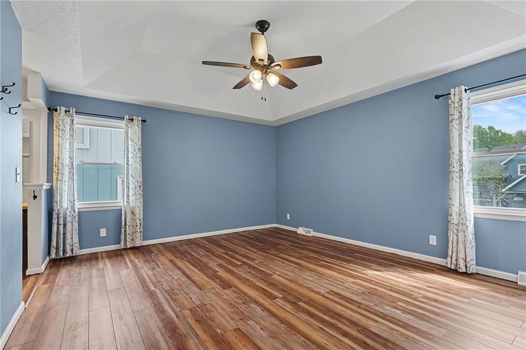 1908 S Lindenwood Drive — photo 22