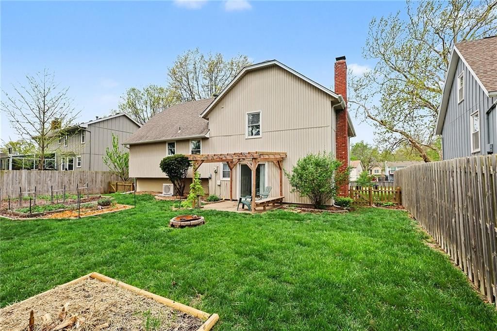 1908 S Lindenwood Drive — photo 31