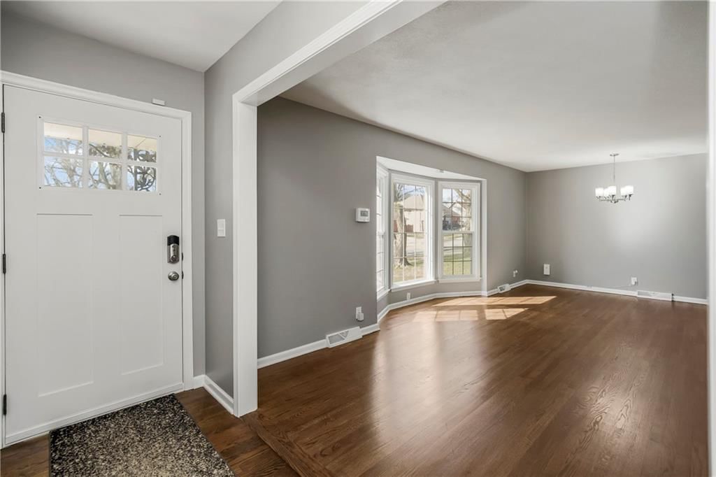 1700 NE 68TH Terrace — photo 3