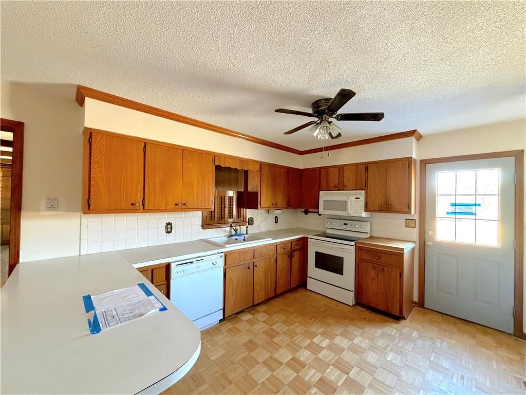 1412 Ridgeway Drive — photo 12
