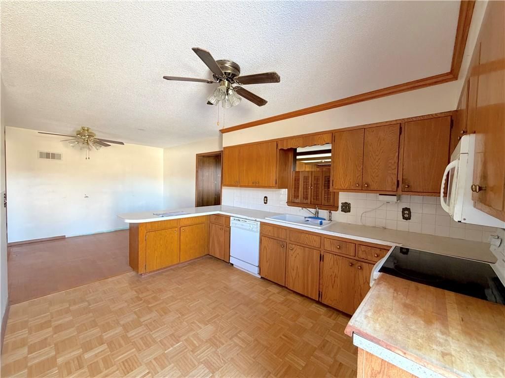 1412 Ridgeway Drive — photo 13