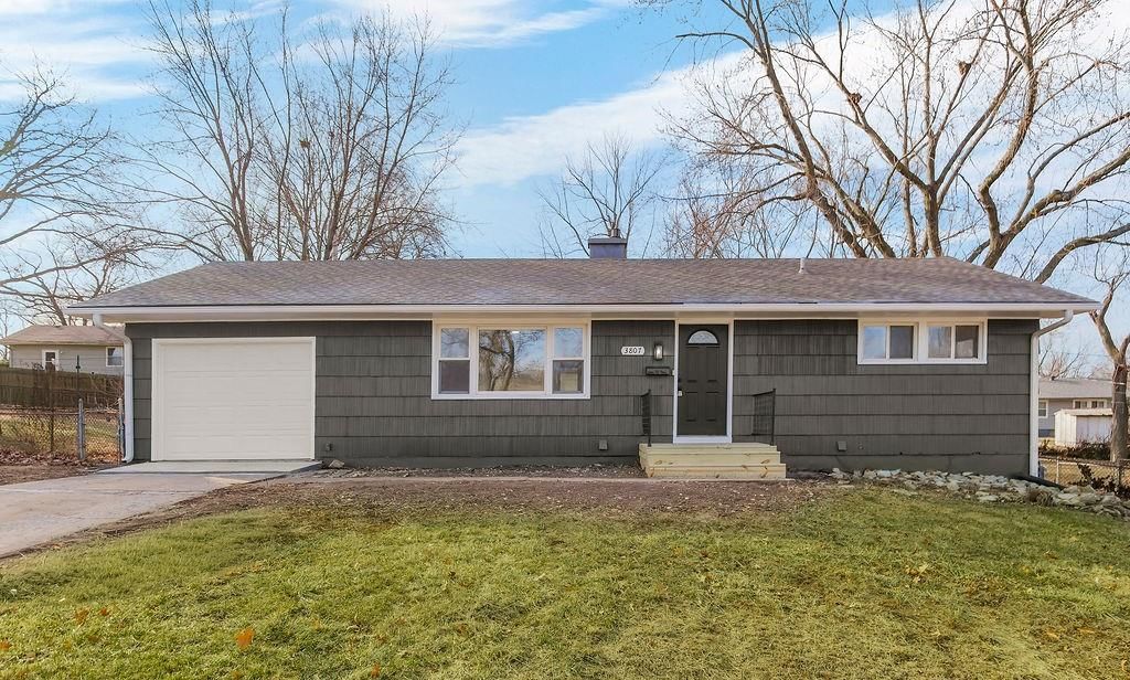 3807 E 106th Terrace, Kansas City, MO