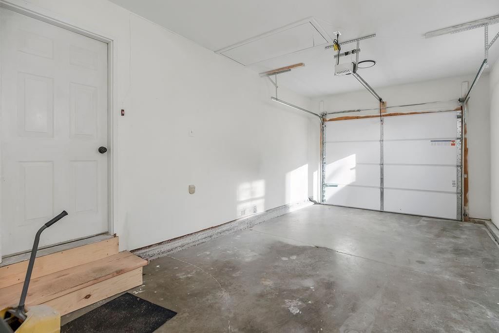 3807 E 106th Terrace — photo 25