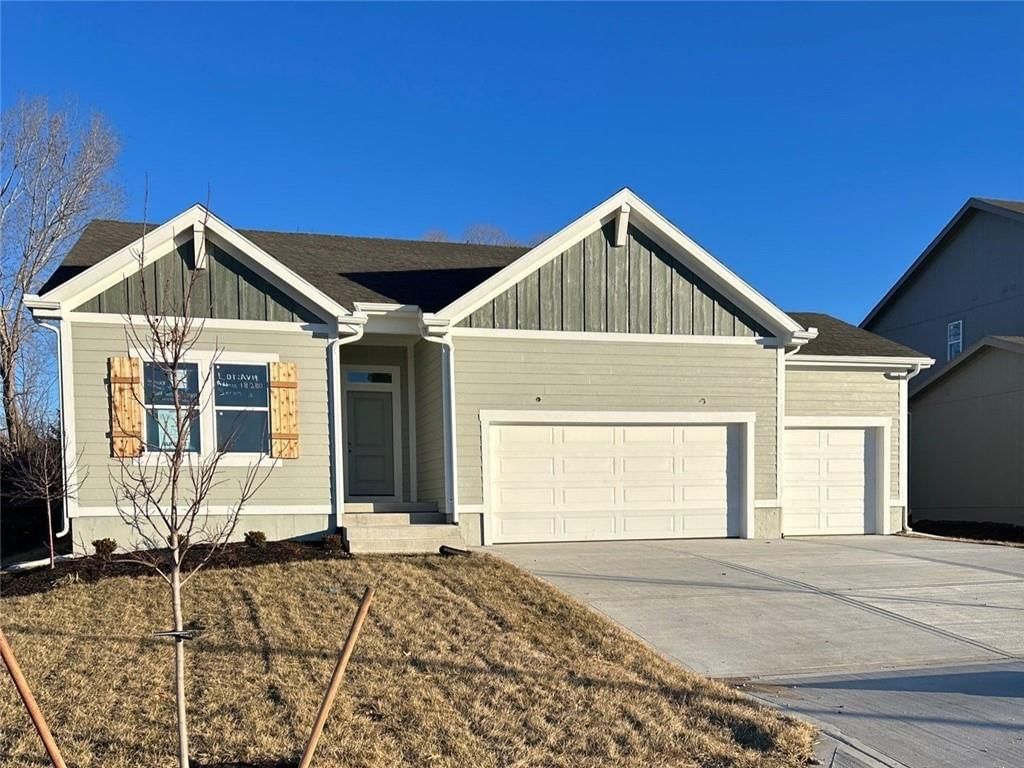 18280 W 166th Street, Olathe, KS