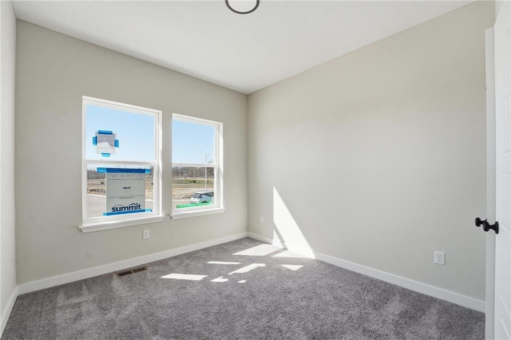 18304 W 166th Street — photo 4