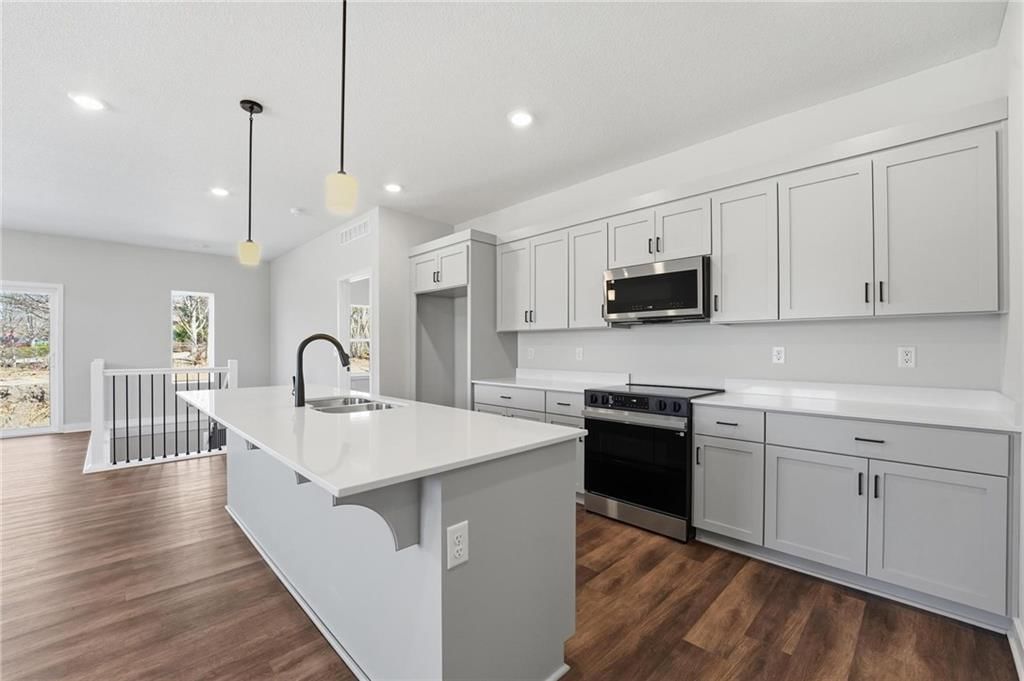 18304 W 166th Street — photo 11