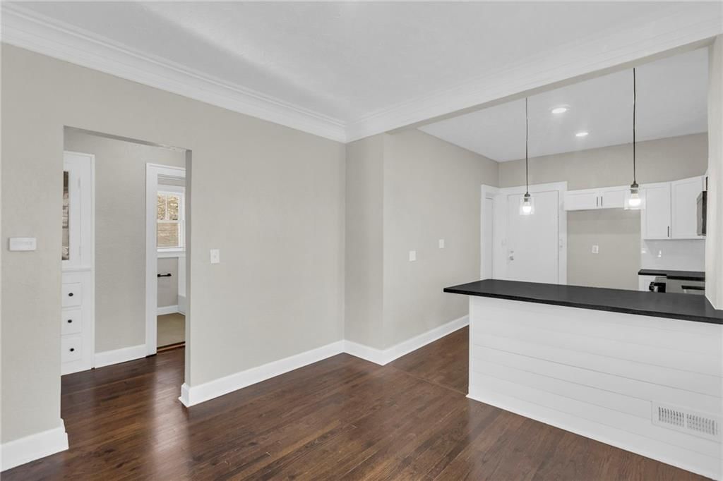 1406 E 45th Street — photo 11