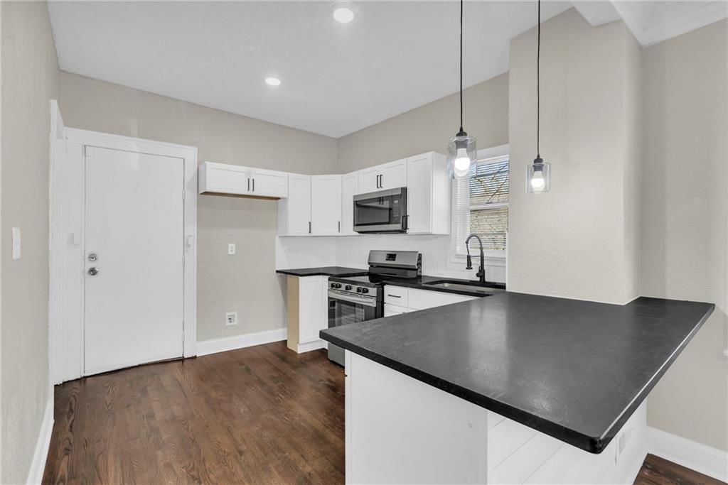 1406 E 45th Street — photo 13