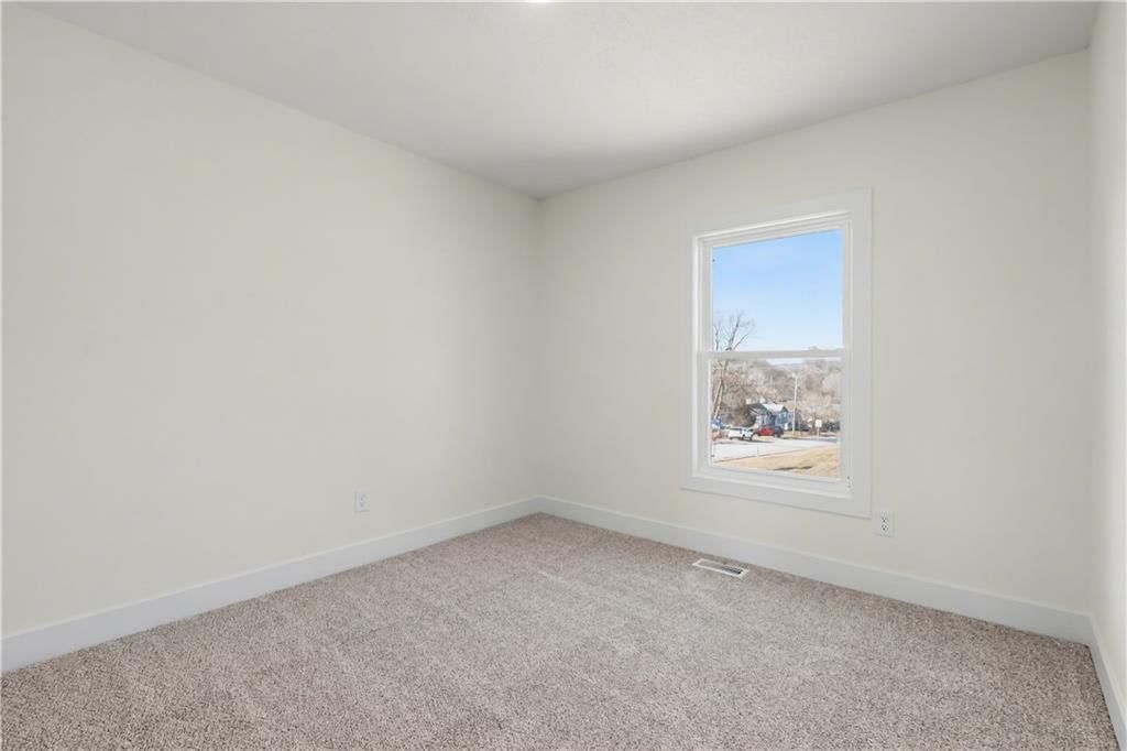 5005 Grandview Street — photo 22