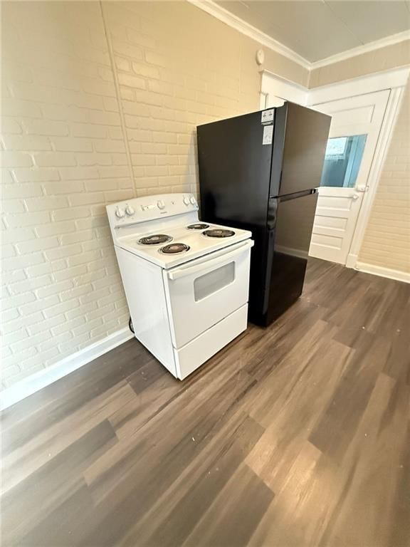 4034 Agnes Avenue — photo 2
