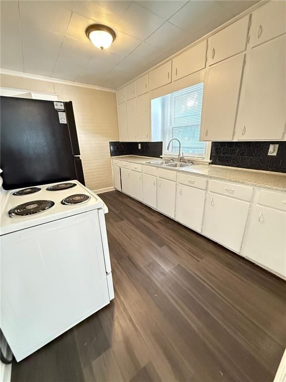 4034 Agnes Avenue — photo 3