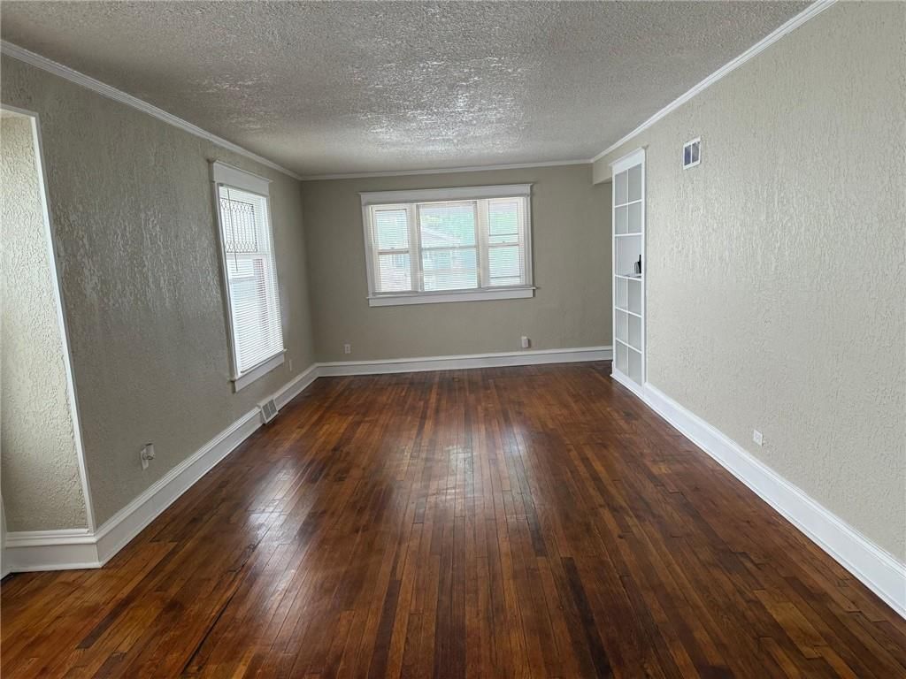 4034 Agnes Avenue — photo 8