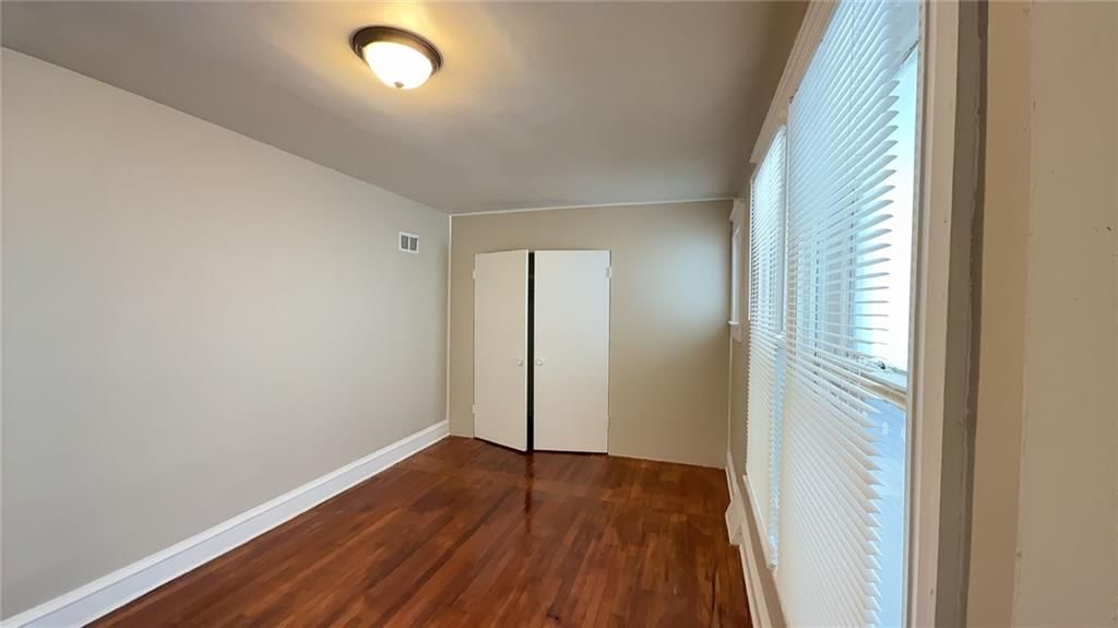 4034 Agnes Avenue — photo 9