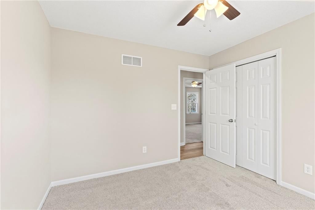 8615 N Wayland Avenue — photo 20