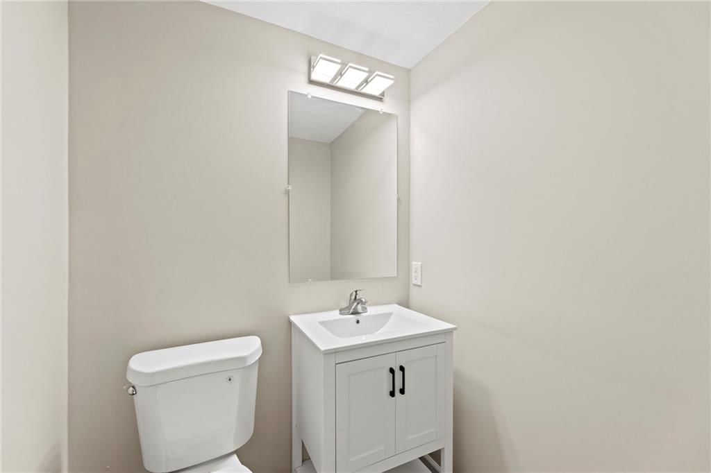 8615 N Wayland Avenue — photo 26