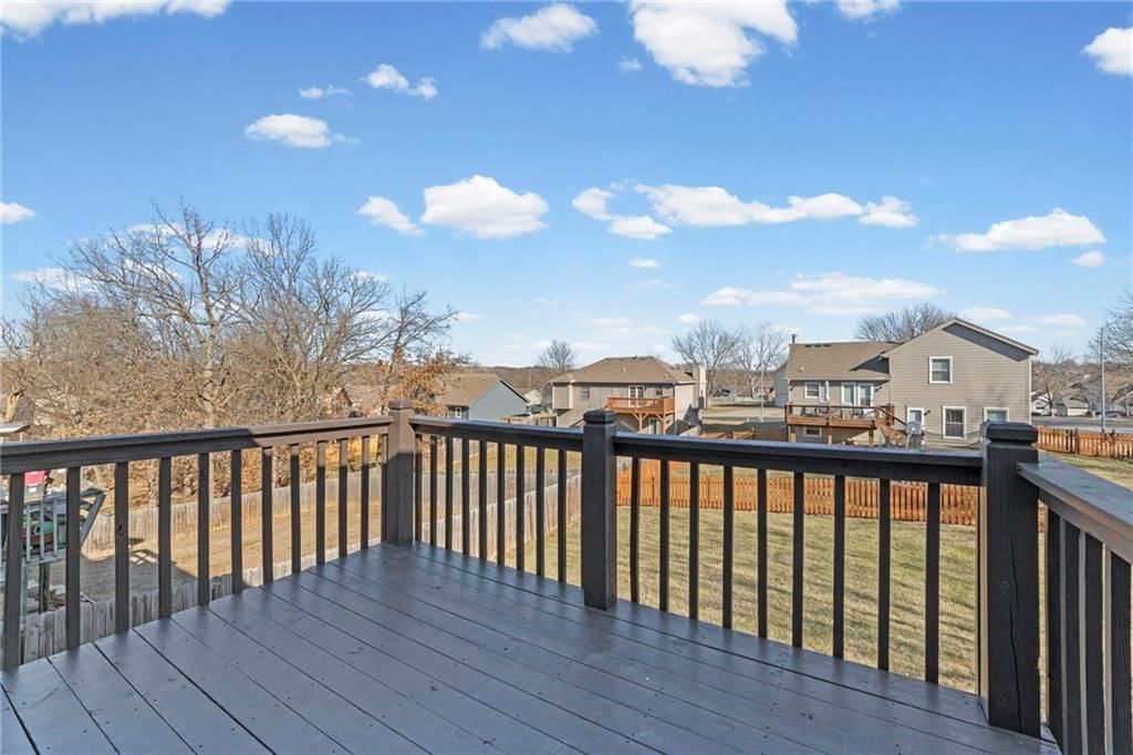 8615 N Wayland Avenue — photo 28
