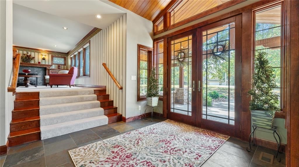 146 Country Club Drive — photo 3