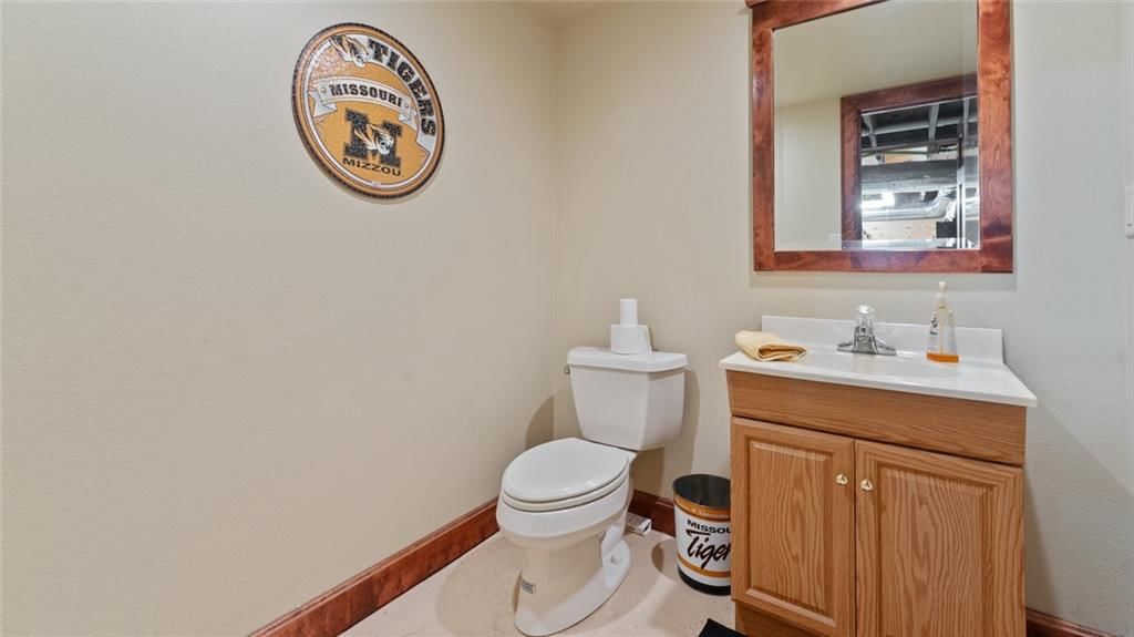 146 Country Club Drive — photo 64