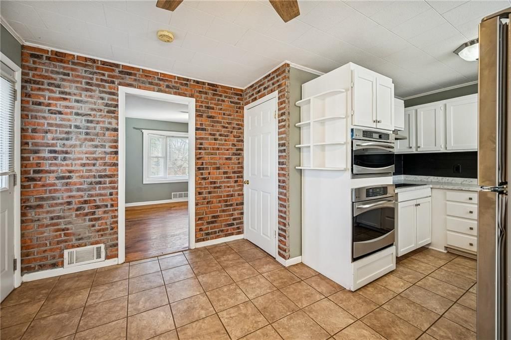 1300 Todd Street — photo 10