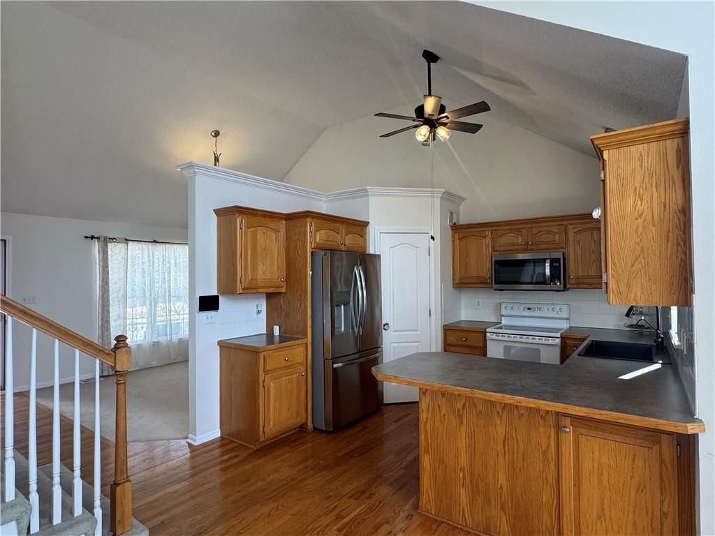 1829 White Tail Lane — photo 12