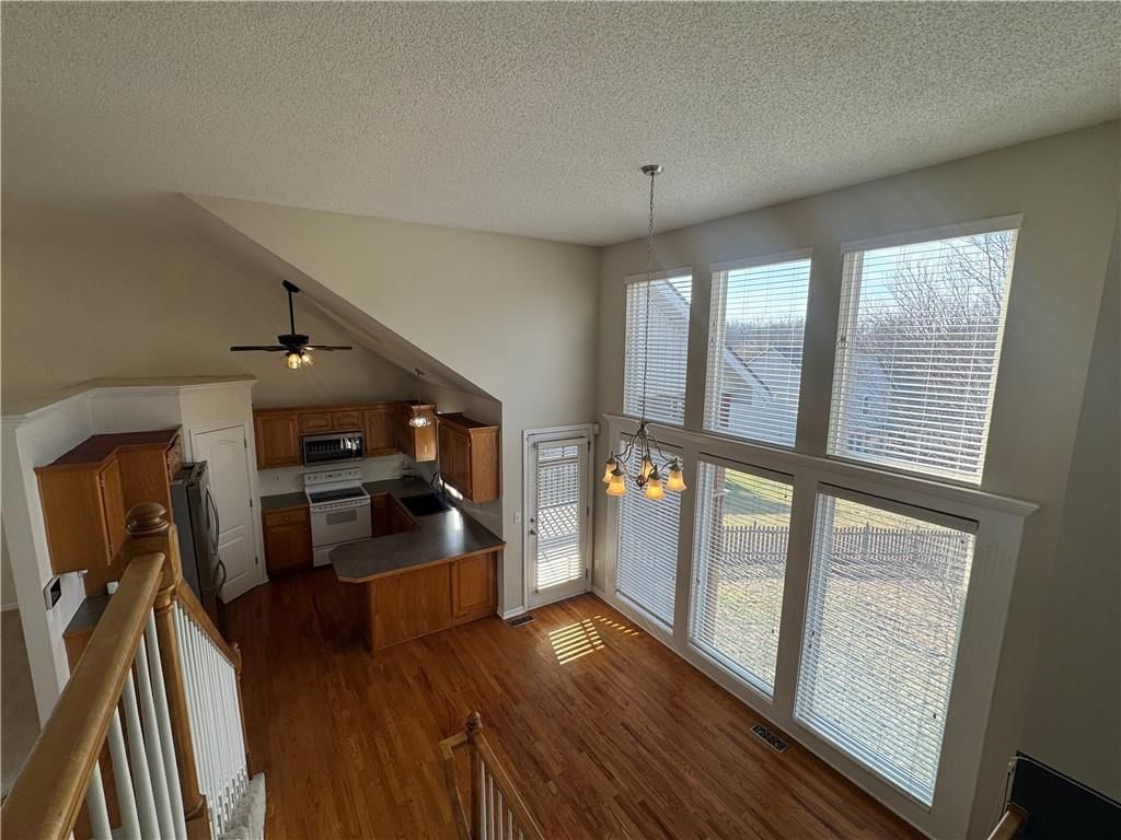 1829 White Tail Lane — photo 15