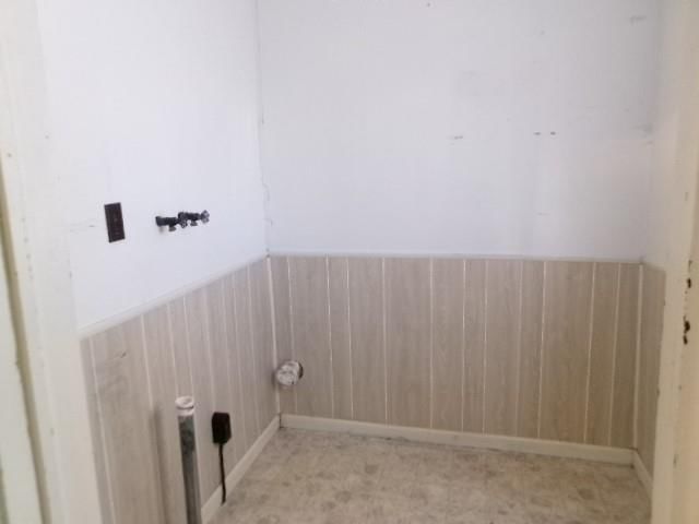 407 W 10th Street — photo 10
